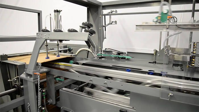 M440 Magazine Top  feeds