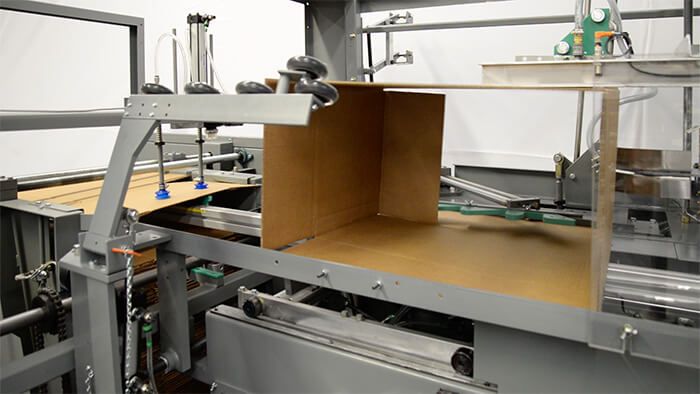 M440 Precise control of case opening